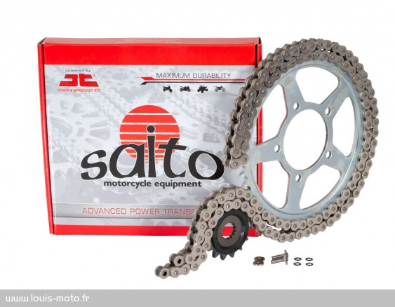 Louis distribue les kits-chaîne Saito
