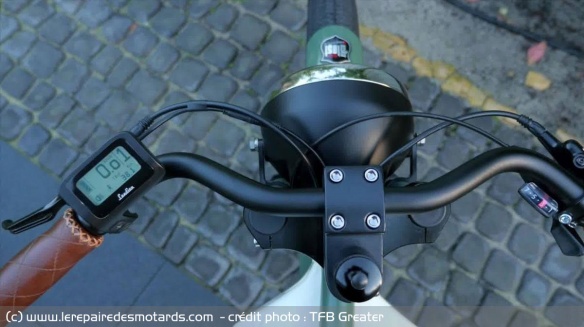 Indicateur de vitesse et autonomie