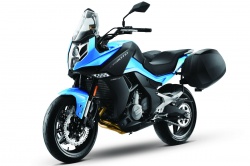 CF Moto 650 MT