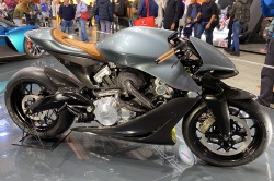 Nouveauté moto : Aston Martin AMB 001
