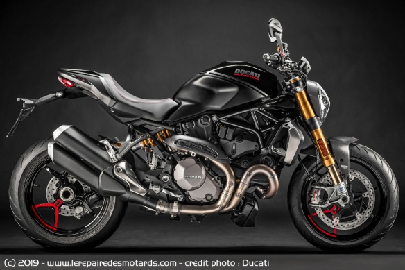 Ducati Monster 1200 S Black on Black Ducati Monster 1200 S Black on Black