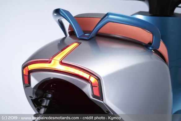Feu arrière du Kymco i-One DX