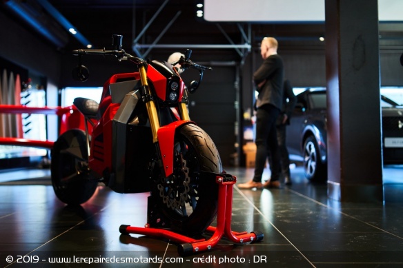 Le roadster électrique RMK E2