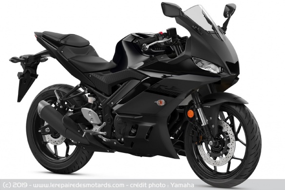 Yamaha YZF-R3 Midnight Black