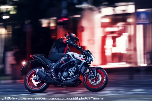 La Yamaha MT-03 est attendue pour janvier à 5499 euros La Yamaha MT-03 est attendue pour janvier à 5499 euros