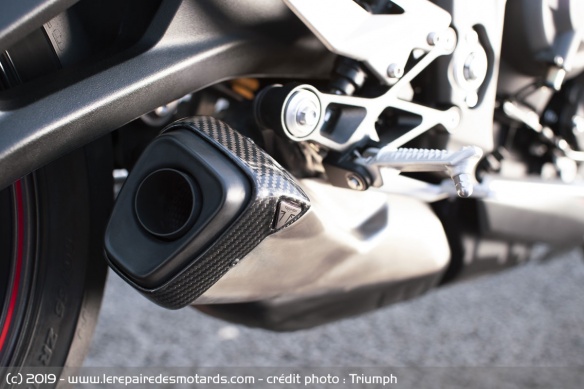 Le silencieux de la Triumph Street Triple RS