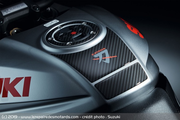 La protection de réservoir de la Suzuki Katana S