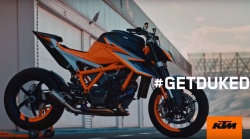 La Super Duke R sort de l'ombre