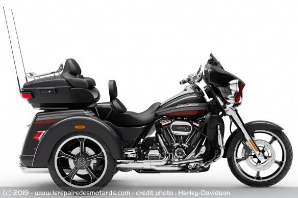 Harley-Davidson CVO Tri-Glide Harley-Davidson CVO Tri-Glide