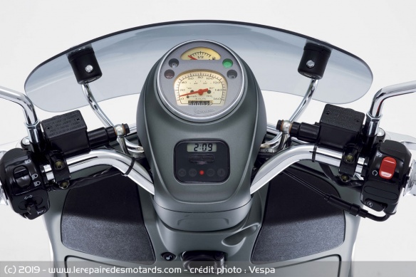 Scooter Vespa GTS 300 Sei Giorni II