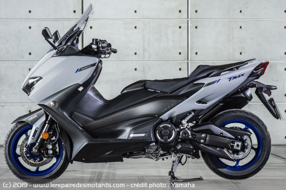 Profil gauche du Yamaha TMax 560