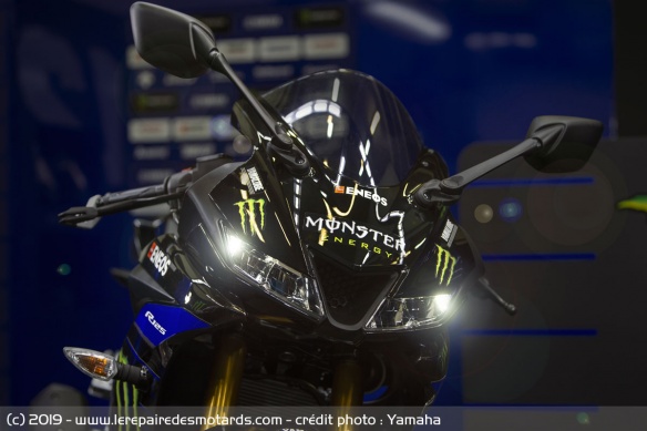 La R125 reprend le style des M1 de Rossi et Vinales
