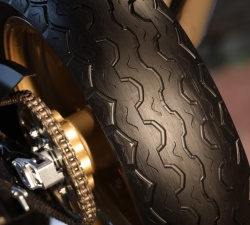 Pneu Dunlop radial TT100 GP