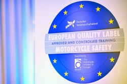 L'Europe incite les motards à la formation post-permis