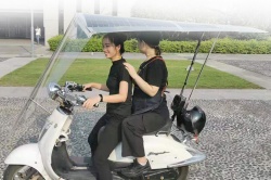 Un toit solaire pour scooter électrique