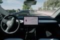 Smart Summon Tesla voiture roule seule importe où
