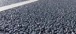 L'asphalte poreux pour une route toujours sèche - crédit photo : Tarmac
