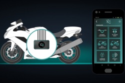 Un boitier pour centraliser les branchements d'accessoires moto