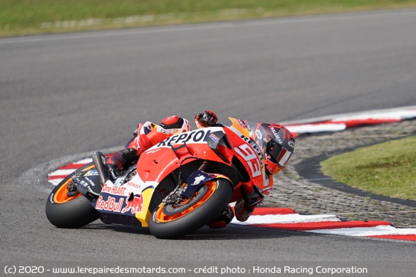 Géné par son épaule, Marquez n'a bouclé que 37 tours Géné par son épaule, Marquez n'a bouclé que 37 tours