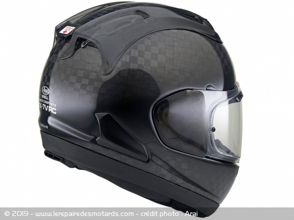 Le casque Arai RX-7C RV Carbone, un aspect de brut(e) ?
