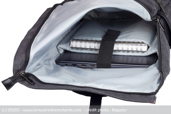 Le sac offre une capacité de rangement de 20 litres