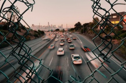 La Californie met fin  la voiture thermique - Crdit photo : Kehn Hermano / Pexels