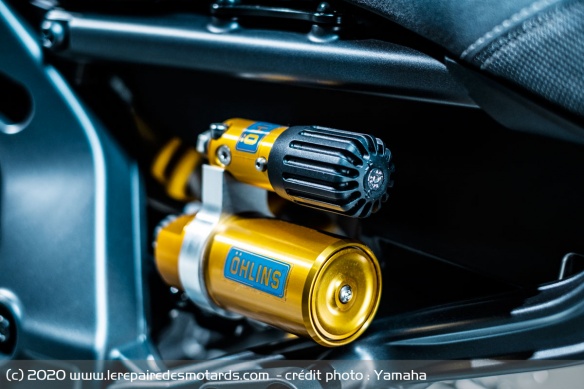Amortisseur Öhlins de la Yamaha MT-09 SP Amortisseur Öhlins de la Yamaha MT-09 SP