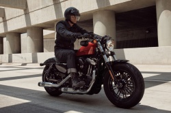 Harley-Davidson arrête les Street et Sportster