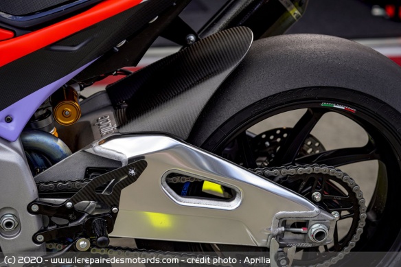 Roadster Aprilia Tuono V4 X Roadster Aprilia Tuono V4 X