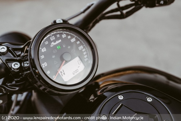 Compteur de l'Indian Scout Bobber Sixty