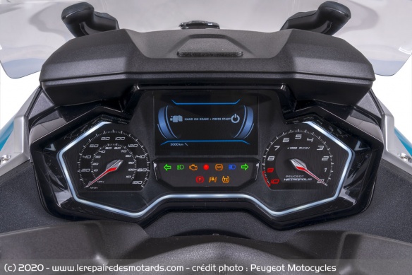 L'instrumentation reçoit un écran TFT et la fonction i-Connect (sur la version Allure)