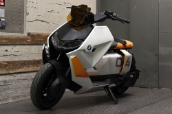 Concept BMW Definition CE 04