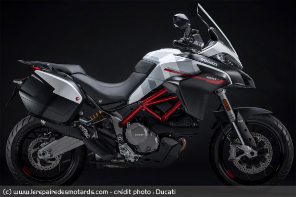 Ducati Multistrada 950 S GP White Ducati Multistrada 950 S GP White