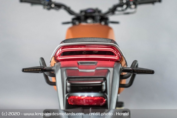 Moto Herald Brat 125