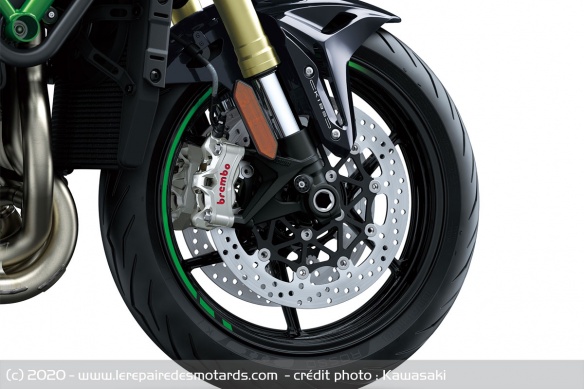 Kawasaki installe à l'avant des étriers Brembo Stylema