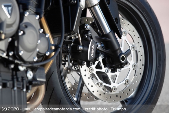 Freins avant de la Triumph Street Triple S