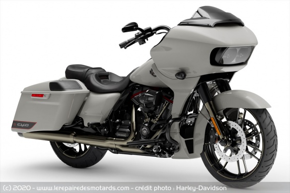 Harley-Davidson CVO Road Glide Harley-Davidson CVO Road Glide