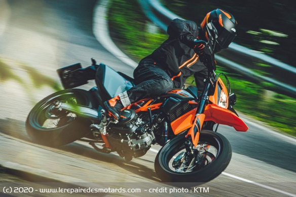 KTM 690 SMC-R 2021