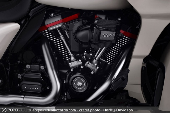 Harley-Davidson CVO Road Glide Harley-Davidson CVO Road Glide