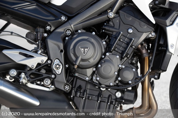 Le 3 cylindre délivre 95 ch et 66 Nm