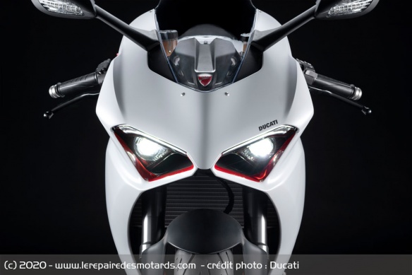Ducati Panigale V2 White Rosso