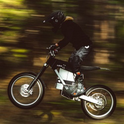 Motocross électrique Cake Kalk INK