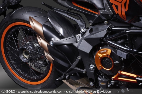 MV Agusta Dragster 800 RR x TheArsenal MV Agusta Dragster 800 RR x TheArsenal