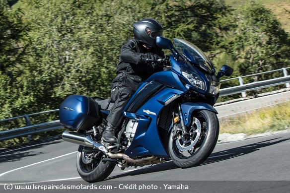 Dernier tour de piste pour la FJR1300 avec son Ultimate Edition Dernier tour de piste pour la FJR1300 avec son Ultimate Edition