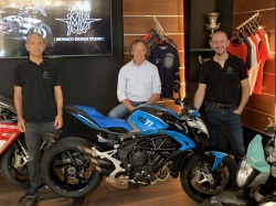 Kazuhito Shimizu, Virginio Ferrari et Alexandre Dauly du Monaco Design Studio