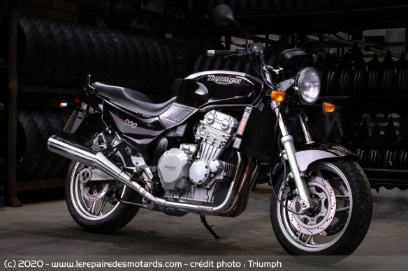 La Triumph Trident 900 de 1990