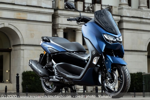 Le NMax s'offre un nouveau carénage plus protecteur