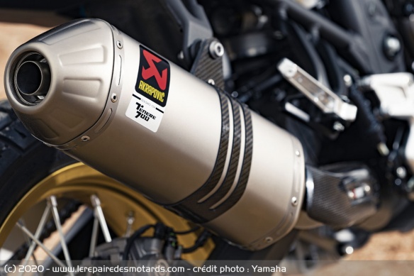 Le silencieux Akrapovic de la Rally Edition