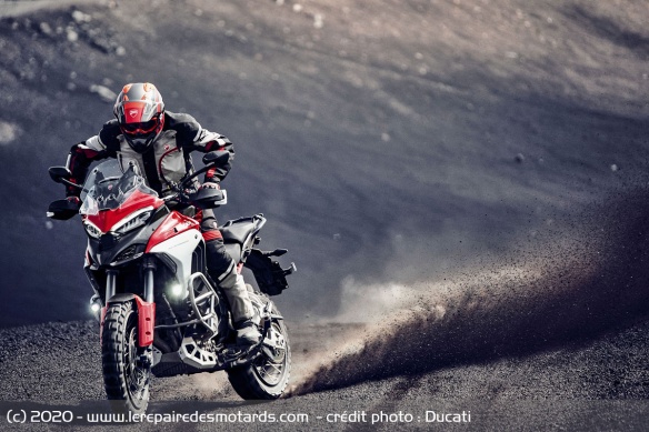 Trail Ducati Multistrada V4 et V4 S