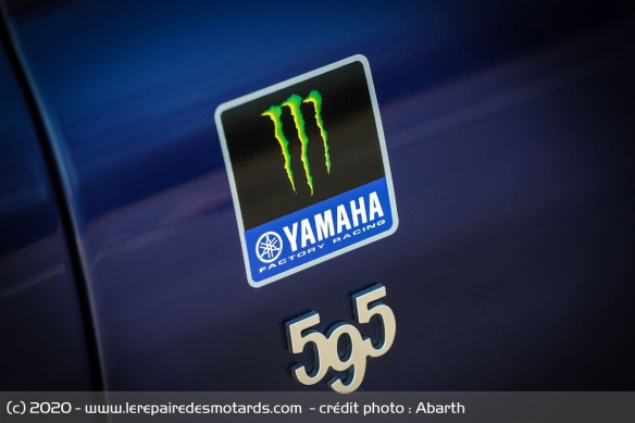 On retrouve les références au team MotoGP partout sur la voiture